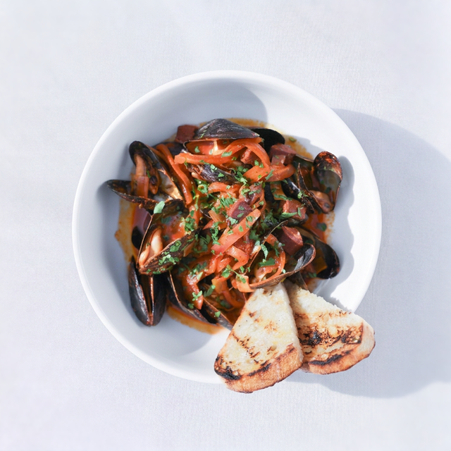 SANTORINI MUSSELS.